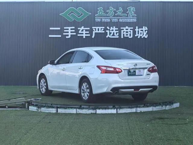 Nissan Teana Facelift 2.0 L XL Comfort Edition