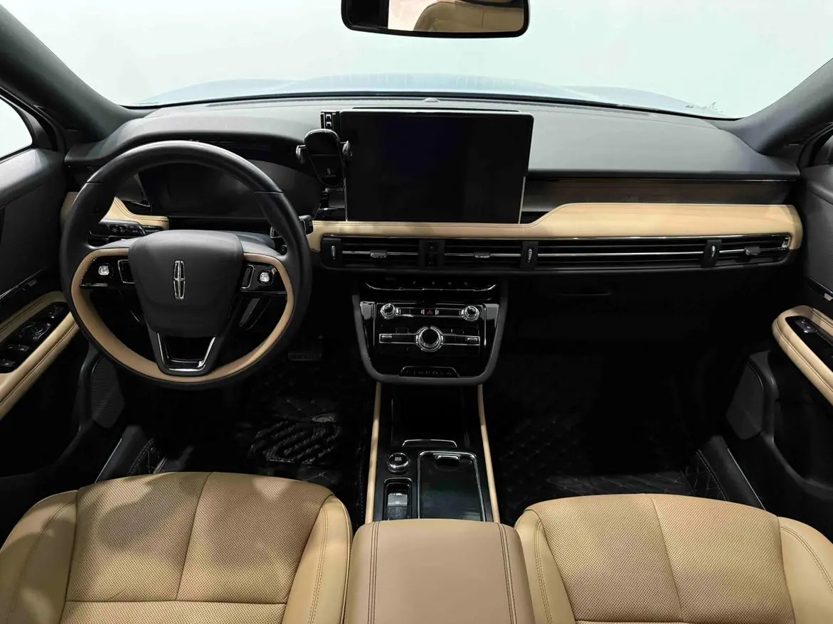 Lincoln Adventurer 2.0T two-wheel drive Zunya edition