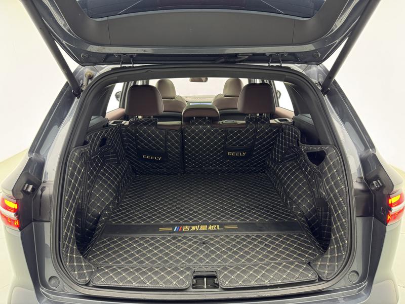 Geely Emgrand L 2024