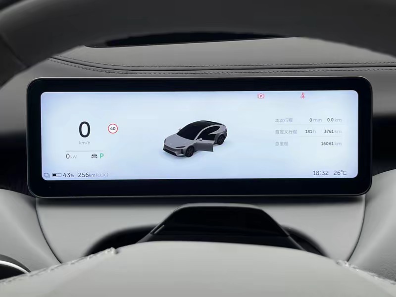 NIO NIO ET5 2025