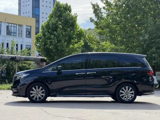 Honda Odyssey 2.0L Rui*Yuexiang Edition