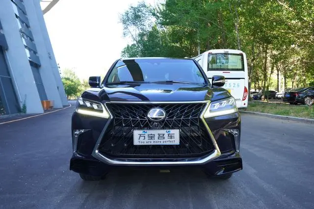 Lexus Lexus LX 570 Peak Special Edition