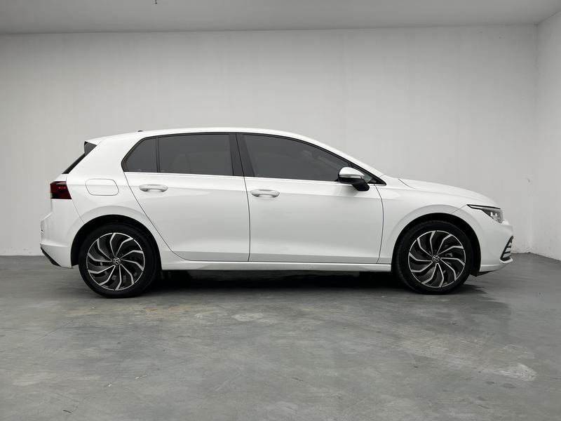 Volkswagen golf 2023