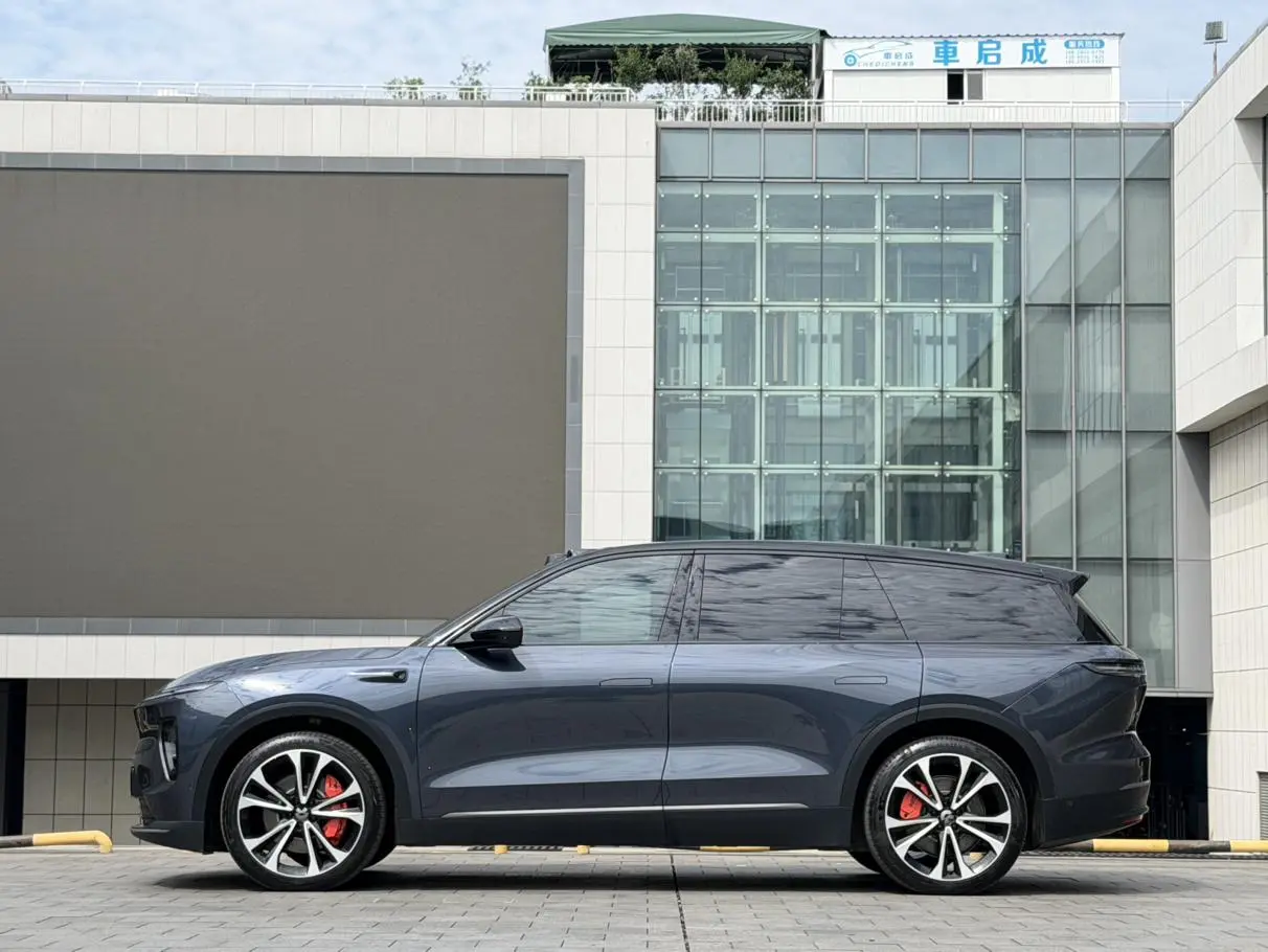 NIO NIO ES8 100kWh Signature Edition