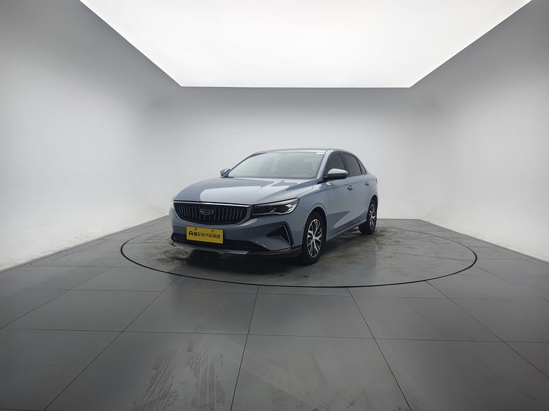 Geely Emgrand 2023