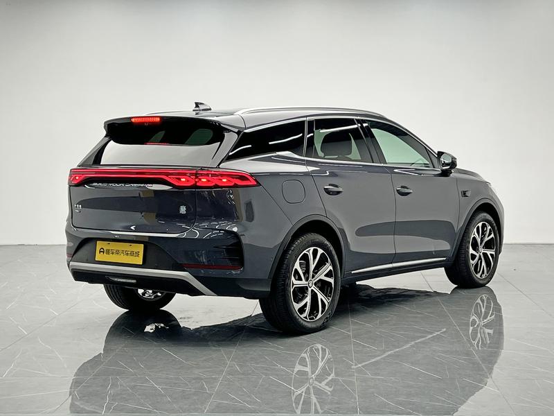 BYD Tang DM 2025