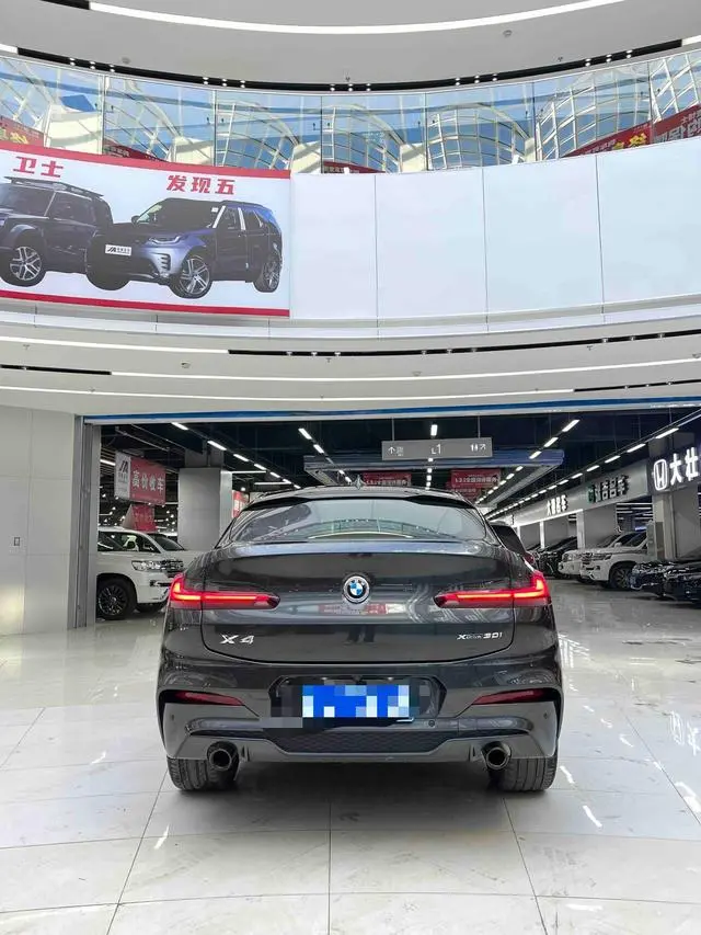 BMW BMW X4 xDrive30i M Sports Yao Ye Suit