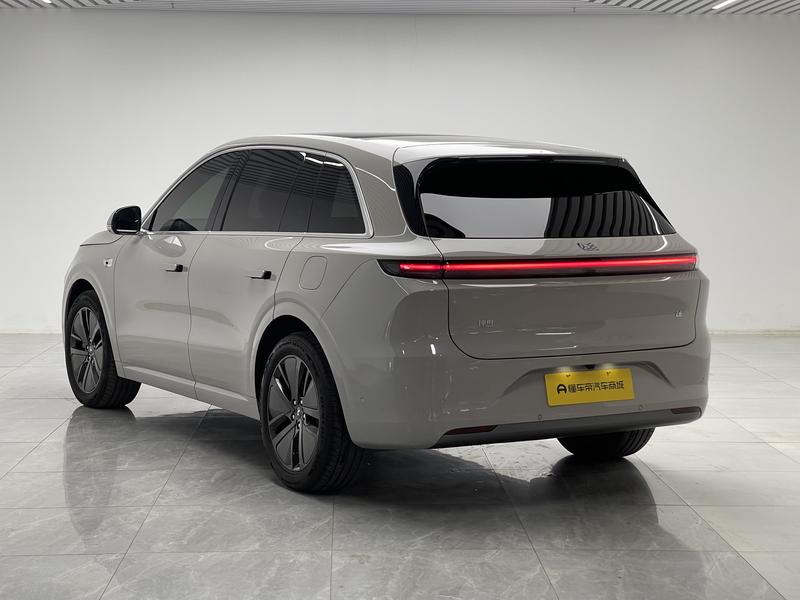 Li Auto Ideal L6 2024