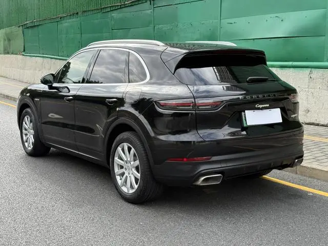 Porsche Cayenne E-Hybrid Cayenne E-Hybrid 2.0T