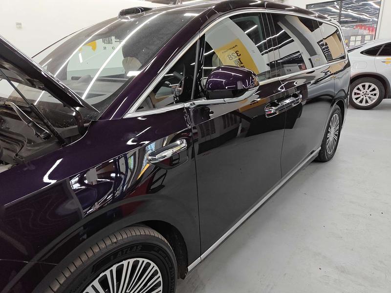 Luxeed Zhijie V9 2026