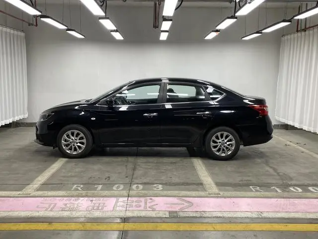 Nissan Xuan Yi Classic 1.6 XE CVT Comfort Edition