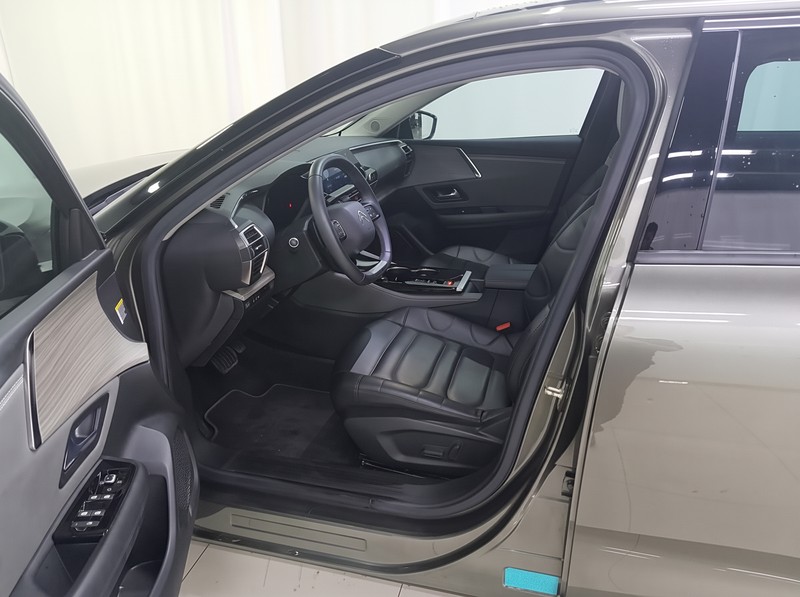 Citroen Versailles C5 X 2021