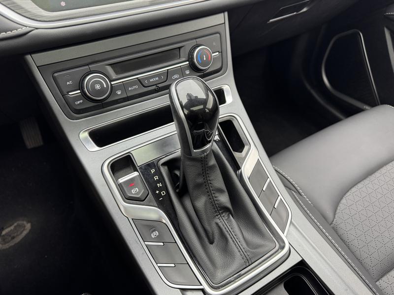 Geely Emgrand 2021