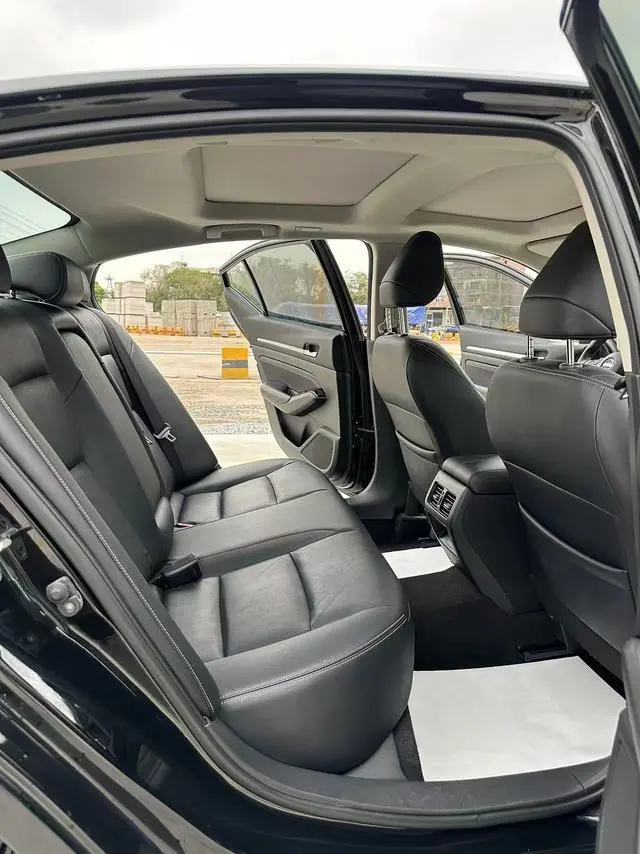Nissan Teana 2.0L XL-TLS Enjoy Edition