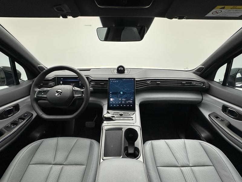 NIO NIO ES8 2020