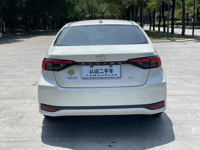 TOYOTA Asian lion 2.0L Premium Edition