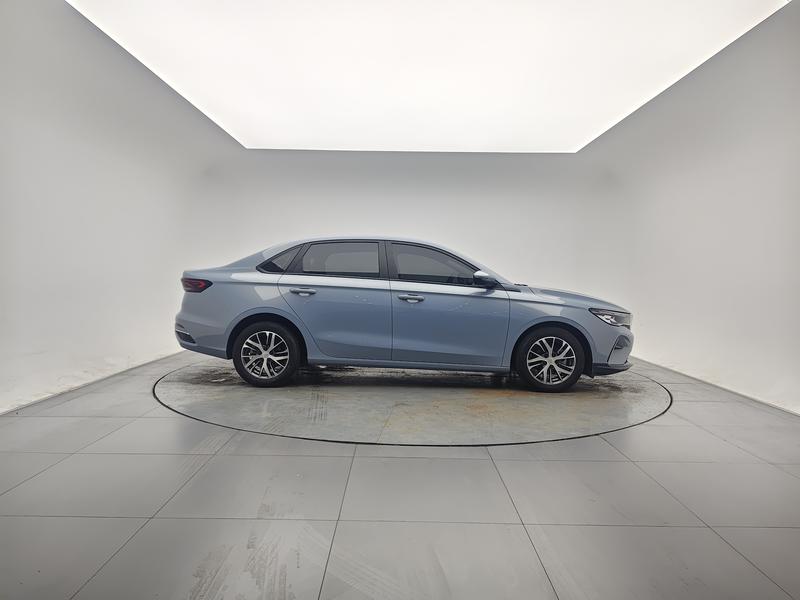 Geely Emgrand 2023