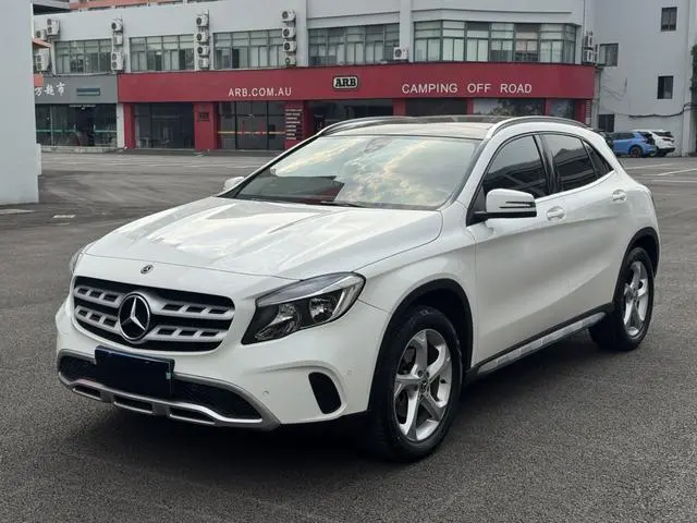 Mercedes-Benz Mercedes-Benz GLA GLA 200 dynamic type