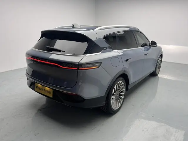 VOYAH Lan Tu FREE Four-wheel drive standard range extension exclusive luxury set