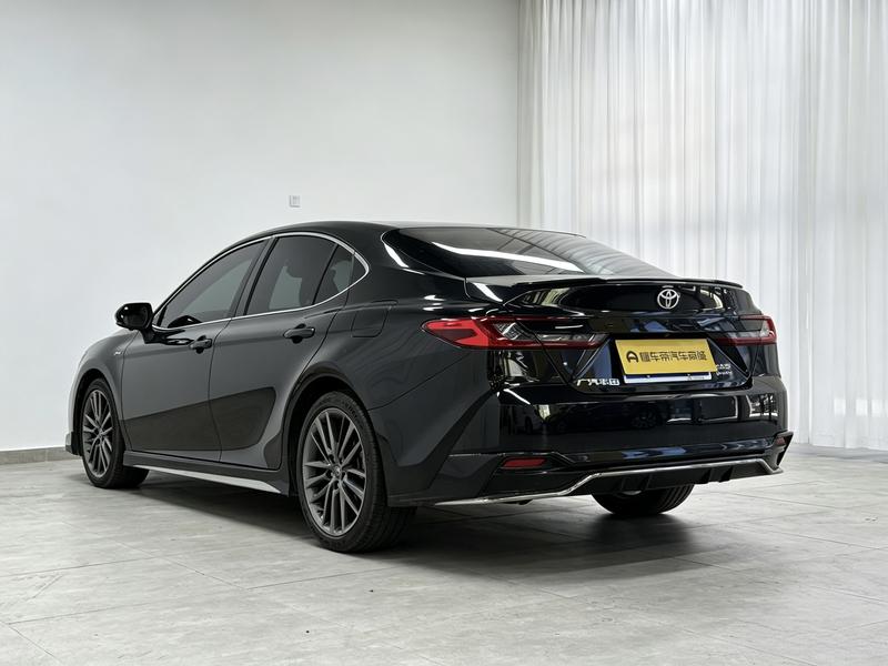 Toyota Camry 2024