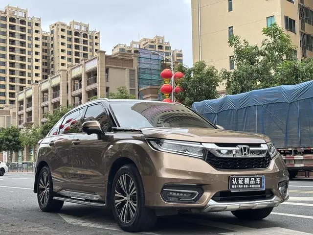 Honda Crown Road 370TURBO Four-wheel drive Exclusive Edition
