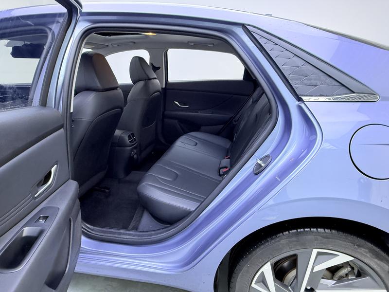 Hyundai Elantra 2023