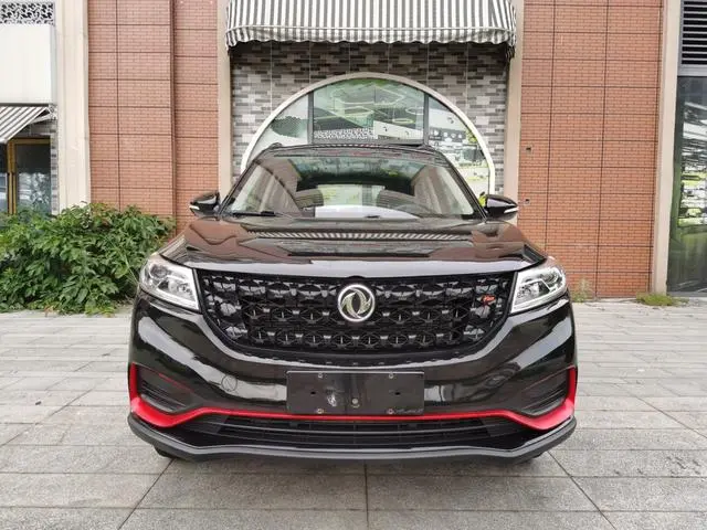 Dongfeng Fengguang Scenery 580 Facelift ★ Star version 1.5T manual luxury type