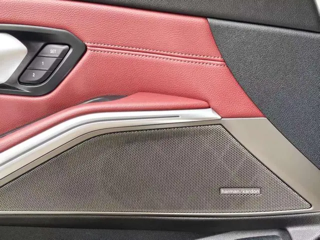 BMW BMW 3 Series 325i M Sports Yao Ye Suit