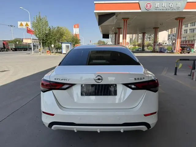 Nissan Xuan Yi 1.6L XL CVT Smart Edition