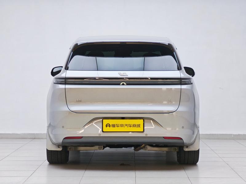 Li Auto Ideal L6 2024