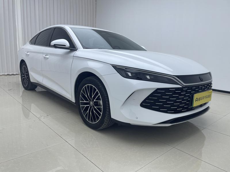 BYD Qin L DM 2024