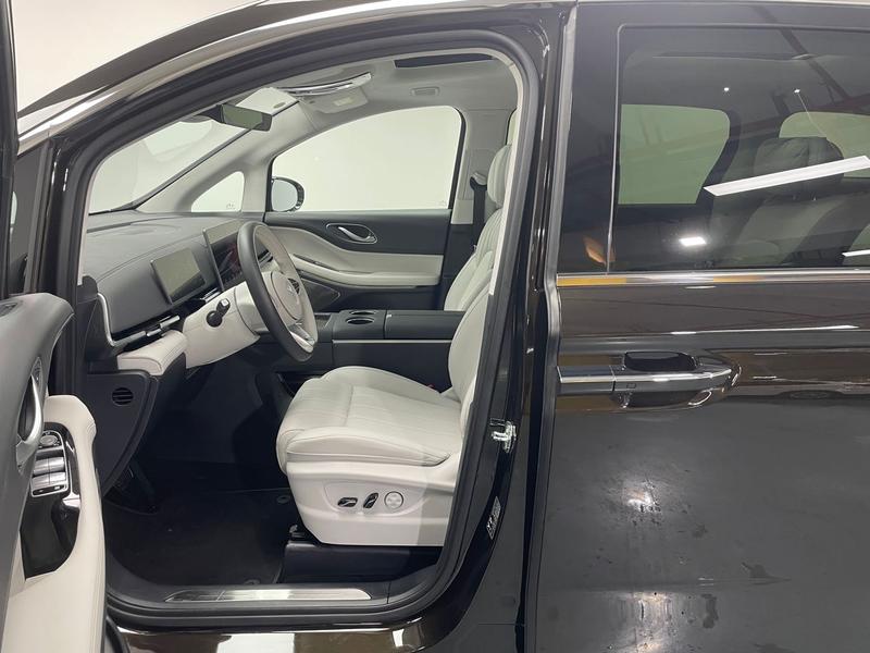 Voyah Lantu Dreamer PHEV 2025
