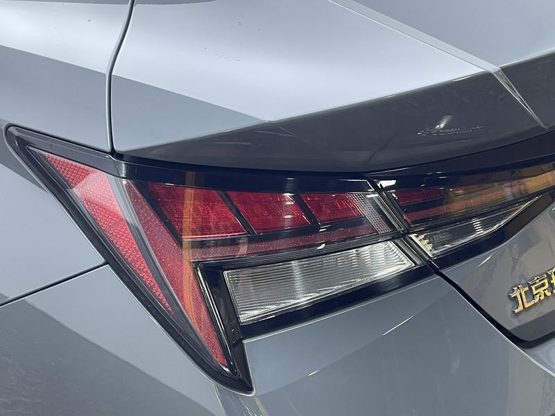 Hyundai Elantra 2021