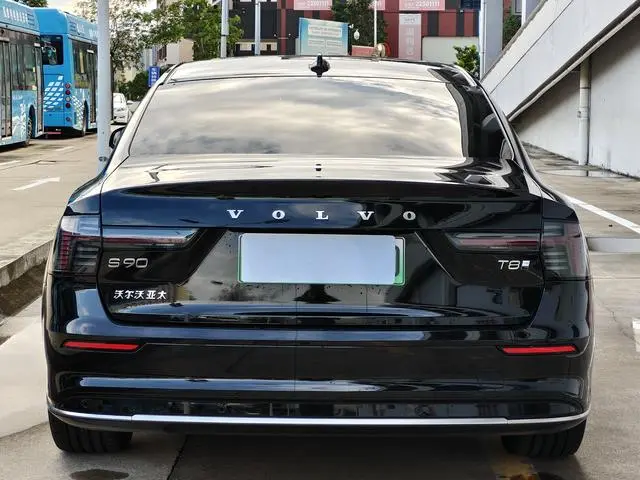 Volvo Volvo S90 PHEV T8 four-wheel drive long battery life Zhiya Deluxe Edition