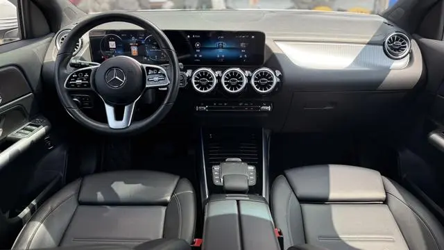 Mercedes-Benz Mercedes-Benz GLA GLA 200
