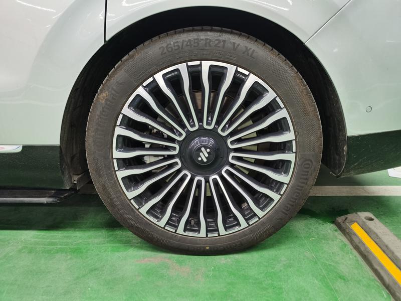 IM Motors IM LS9 2026