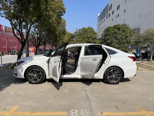 Changan Ruicheng CC Blue Whale Version 1.5T DCT Flagship