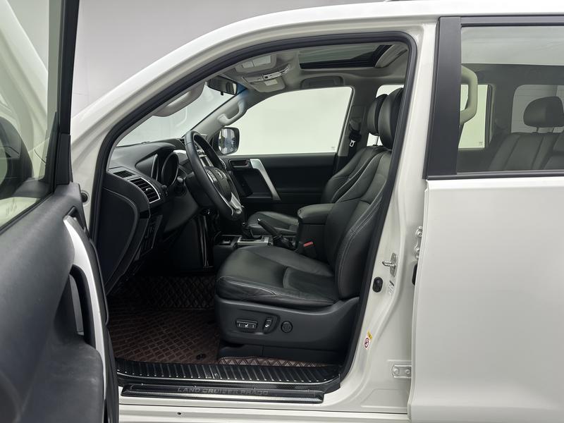 Toyota Prado 2016