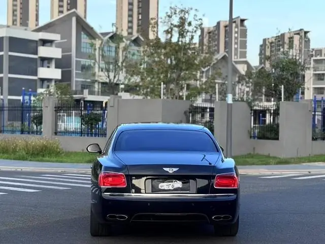 Bentley Flying 4.0T V8 Standard Edition
