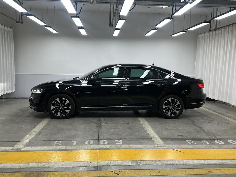 Volkswagen Passat 2023