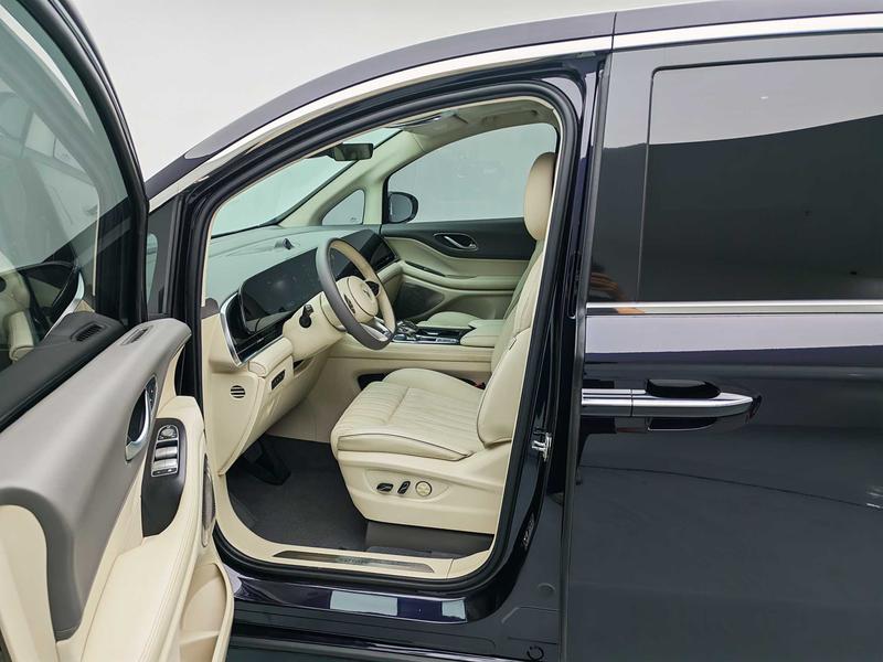 Voyah Lantu Dreamer PHEV 2024