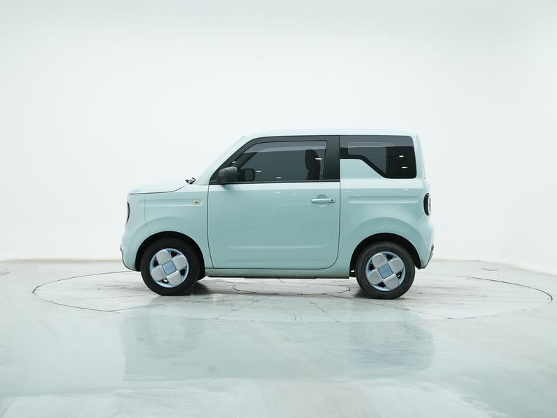 Geely Galaxy panda 2023