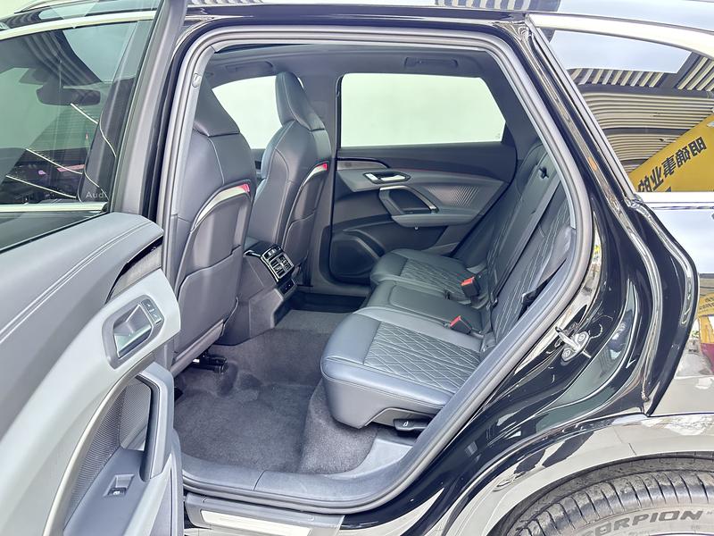 Audi Audi Q5L 2026