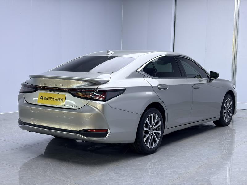 Lexus Lexus ES 2025