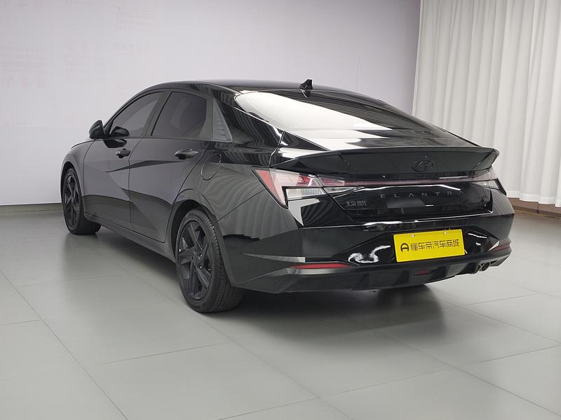 Hyundai Elantra 2021