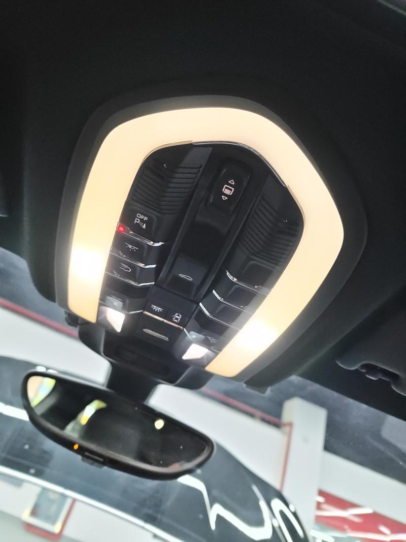 Porsche Macan 2016