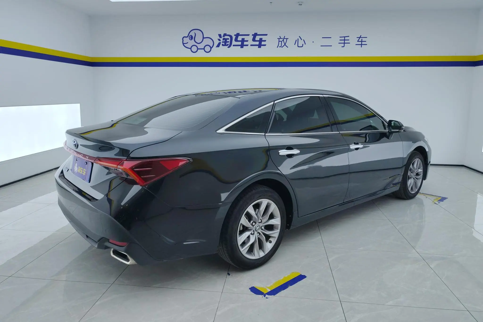 TOYOTA Asian dragon 2.0L Deluxe Edition Country VI