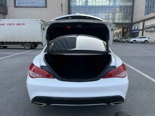Mercedes-Benz Mercedes-Benz CLA CLA 200 dynamic type