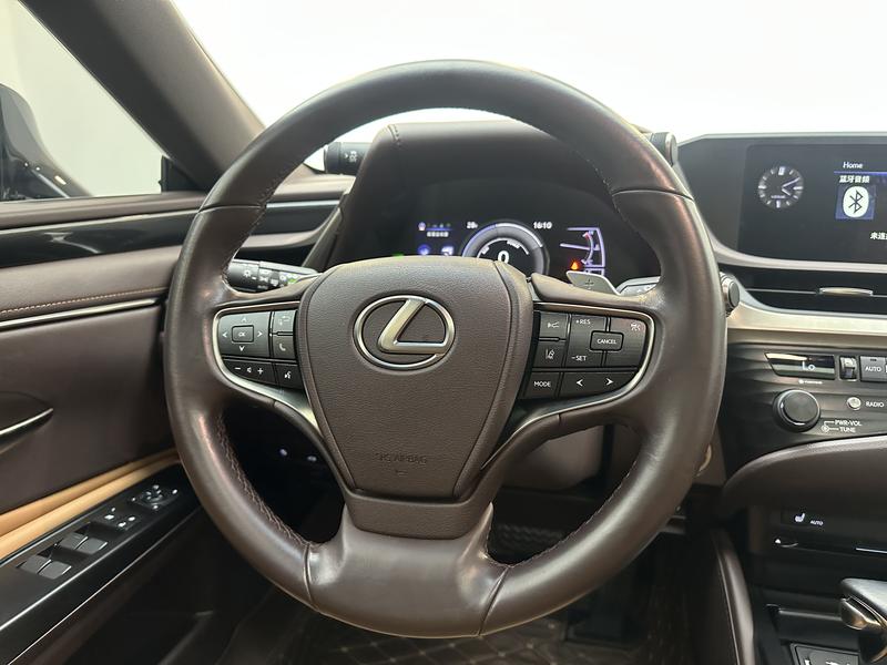 Lexus Lexus ES 2020
