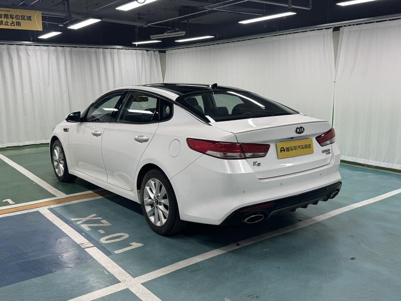 Kia Kia K5 2016
